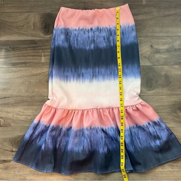 ASOS Peplum Hem Scuba Pencil Skirt In Watercolor Ombré Print - Picture 6 of 6